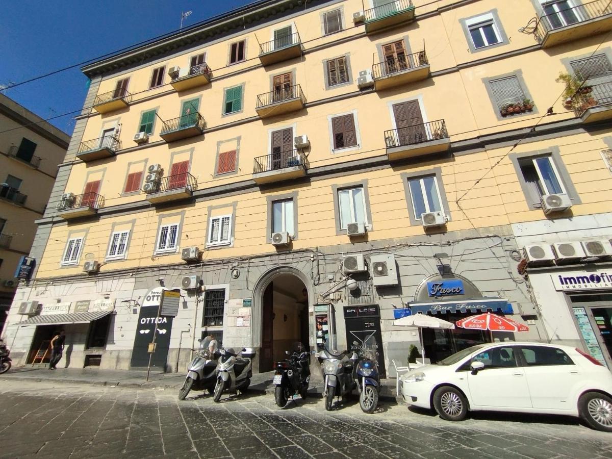 Casa Merisi Al Centro Storico Di Napoli Exterior foto